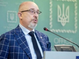 Украинцы с паспортами РФ не смогут участвовать в местных выборах на Донбассе