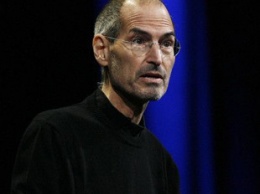 Маркетинговая уловка: Apple готовит спецверсию "умных" очков в память о Стиве Джобсе