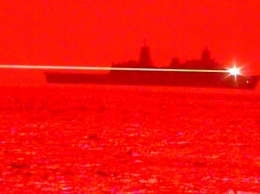 Видео: уничтожение беспилотника лазерным оружием с десантного корабля USS Portland