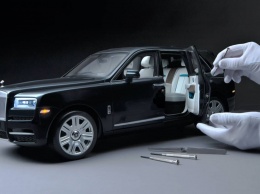 Rolls-Royce выпустил уникальную мини-модель SUV Cullinan
