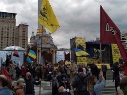 Акция «Стоп реванш!»: в Киеве протестуют против политики Зеленского (ТРАНСЛЯЦИЯ)