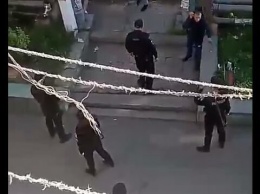 Мариуполец угрожал полицейским "вскрыться" при задержании, - ФОТО