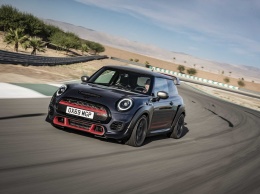 BMW Group Россия начинает выдачу MINI John Cooper Works GP клиентам