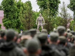 Под Киевом открыли мемориал погибшим за Украину бойцам Нацгвардии (фото, видео)