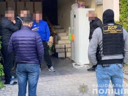 В Киеве полиция изъяла 400 тысяч долларов "воровского общака"