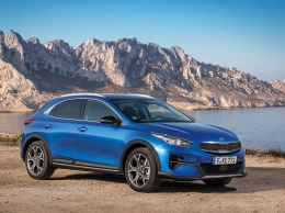 Kia XCeed представят в сети