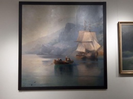 Появились фото картин из коллекции Порошенко, выставленных в музее Ивана Гончара