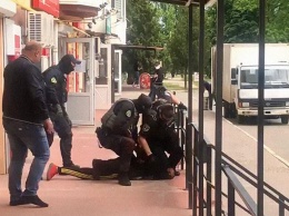 Поджог прокуратуры Каховки: подозреваемого задержали