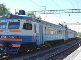 Пригородные электрички пойдут с Одесского вокзала в понедельник