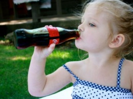 Вредно ли детям пить Кока-колу - ответ Комароского удивил
