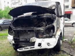 В Запорожской области горели два авто: причину возгорания одного из них назвали в полиции