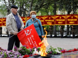 Парад в ОРДЛО в самый пик пандемии приурочен к параду в Москве - Кремль