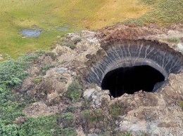 Российские ученые выяснили происхождение ямальских кратеров