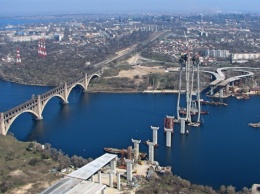 АМКУ начал проверку тендера на строительство Запорожского моста