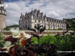 Во Франции "Дамский замок" уже ждет кавалеров (видео)