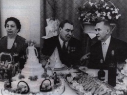В Соцсети вспомнили как в Днепропетровске обедал Брежнев
