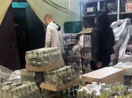 В Харькове изъяли контрафактный алкоголь и сигареты почти на миллион грн