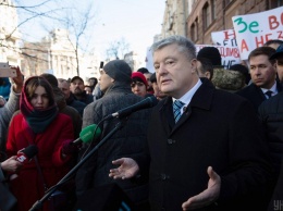 Адвокат Порошенко прокомментировал решение суда о его принудительном приводе