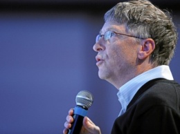 Business Insider: Билл Гейтс объяснил, собирается ли он "чипировать" человечество через вакцины