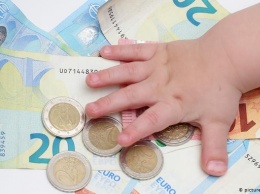 300 евро на ребенка и снижение НДС: новые меры для выхода из кризиса