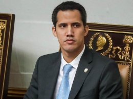 Венесуэла потребовала выдать укрывшегося во французском посольстве Гуайдо