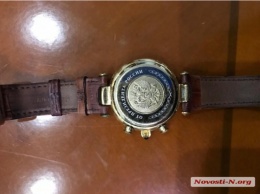 На Николаевщине, во время обыска, у криминального авторитета нашли «примечательные» часы