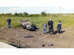 Есть жертвы: в Мелитополе поезд раздавил легковушку