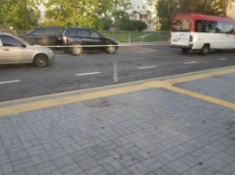 В Николаеве произошла перестрелка на остановке: есть пострадавшие. Фото 18+