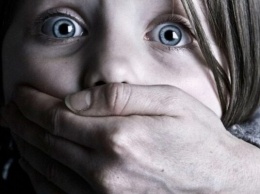 На Одесчине мужчина едва не похитил 7-летнюю девочку прямо перед ее домом