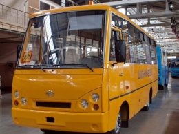 ЗАЗ начал производство нового школьного автобуса