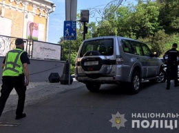 В Киеве у иностранного посла угнали автомобиль