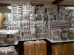 Во Франции водитель грузовика спрятал полтонны марихуаны в арбузах