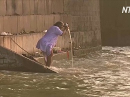 Священная индийская река очистилась благодаря карантину (видео)