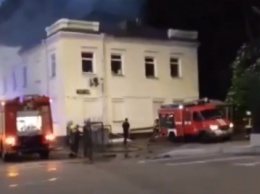 В Киеве подожгли комнату с вещдоками в здании МВД (ВИДЕО)
