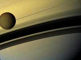 Титан "убегает" от Сатурна в 100 раз быстрее, чем считалось