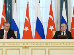Эрдоган и Путин обсудили Ливию, где они поддерживают противоборствующие стороны