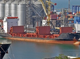 Наглый нарушитель: в одесском порту ошвартовалось судно, которое возит стратегическое сырье в оккупированный Крым