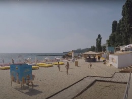 Завалены камнями: в Одессе рассказали, какие пляжи могут испортить летнее настроение