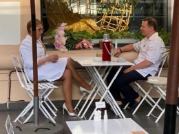 Тимошенко и Ляшко заметили за чаепитием в одном из столичных ресторанов (фото)