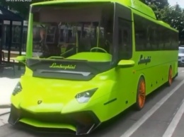 Народные умельцы скрестили маршрутку и Lamborghini (видео)