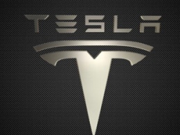 Сотрудники Tesla жалуются на несоблюдение правил безопасности из-за COVID-19