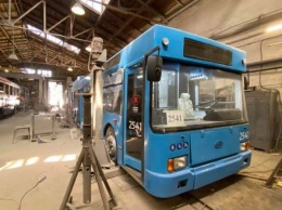 В Сети показали первый «космический» троллейбус Днепра с инклюзией (ФОТО)