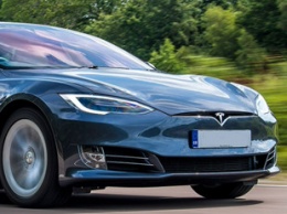 Две модели Tesla выиграли заезд на дальнобойность среди 29 электрокаров
