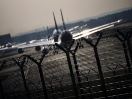 Аэропорт "Киев" ночью отменил все международные рейсы