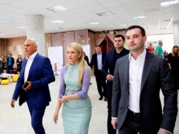 Стало известно, кому зять Юлии Тимошенко продал акции "Укрстройинвестбанка"