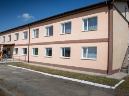 На Днепропетровщине 13 семей переселенцев получили жилье в реконструированном общежитии