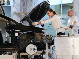 VW предложил клиентам собирать свои машины