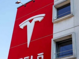 Tesla заключила новое соглашение с Panasonic о поставке батарей
