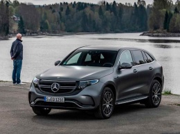 Кроссовер Mercedes-Benz EQC получил новую базовую версию