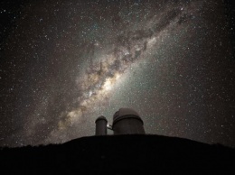Космический телескоп снял зрелищную панораму Млечного Пути